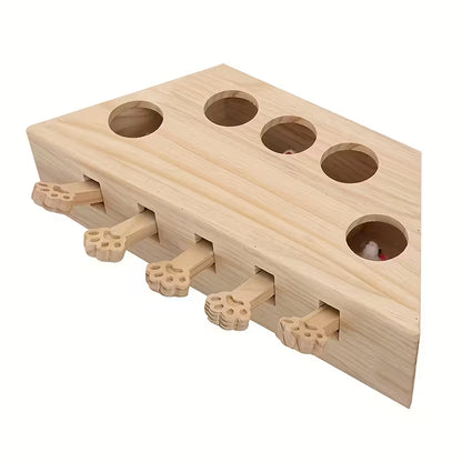 Katzenspielzeug mit integrierten Mäusen zum spielen